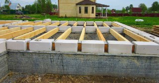 Фундамент для дома Белая Калитва. Заказать под ключ цена от 3261 руб/м3